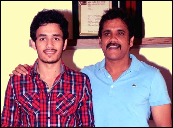 Nagarjuna makes way for young heroes, advantage Akhil