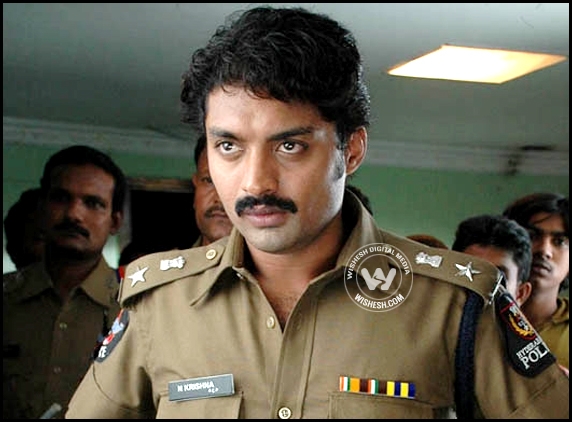 Kalyan Ram as cop in Pataas