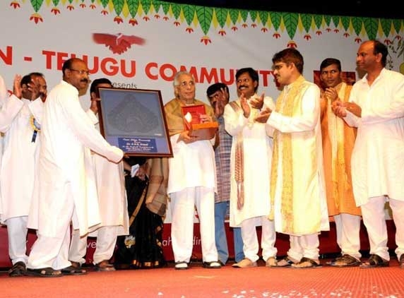 Oman Telugu community felicitates Dr ABK on Ugadi