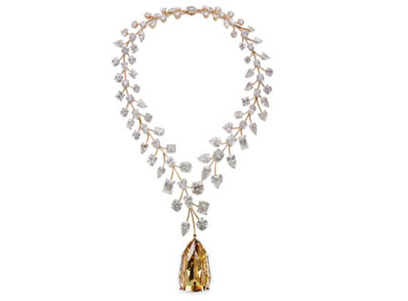 World's most expensive necklace - gains with Guinness World Records!