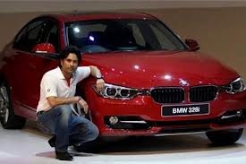 Sachin Tendulkar hands over BMW to Saina