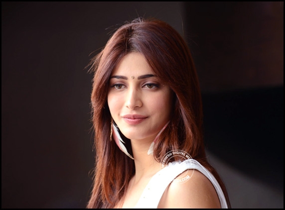 Shruti Haasan diagnosed with Appendicitis