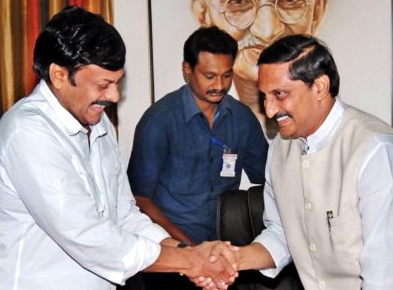 Kiran hurries to Chiru’s residence, holds talks on CR role 