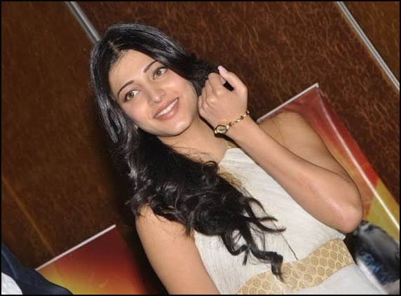 Sruthi Hassan takes a deep breath after facing hell lot of rumors…