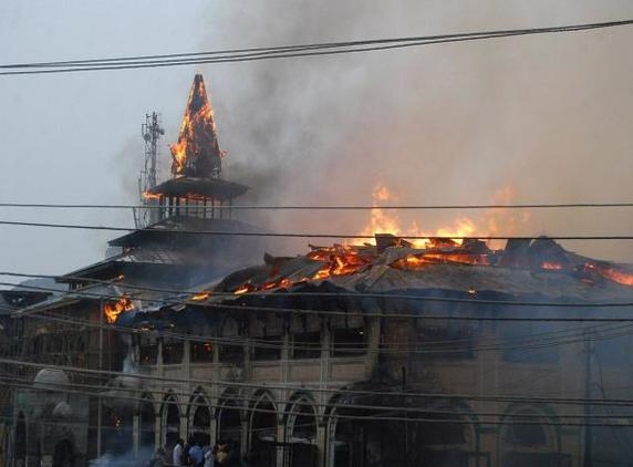 Sufi shrine: Fire breaks out at 200 year old shrine