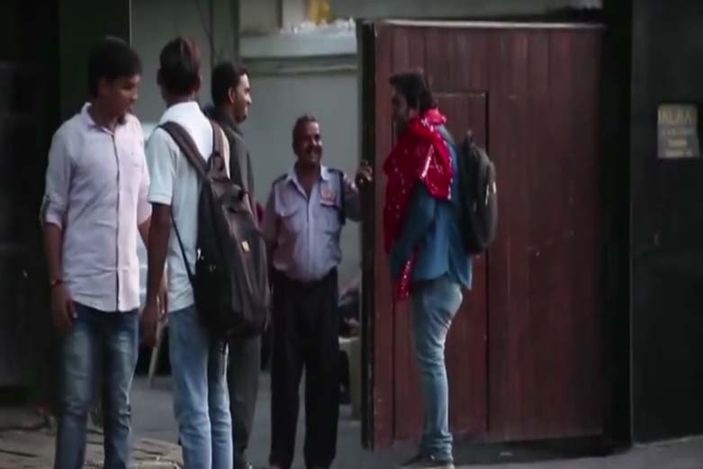 Guy walks to Salman Khan’s residence to marry him